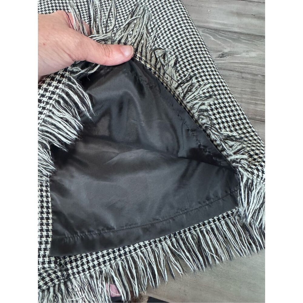 100% Wool Houndstooth Long Fringe Black White Skirt Size 4 - Picture 5 of 8